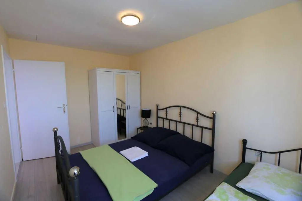 1-Bedroom Apartment in Šilo for Up to 4