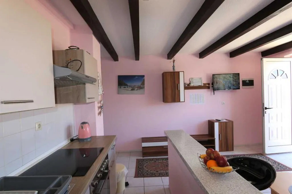 1-Bedroom Apartment in Šilo for Up to 4