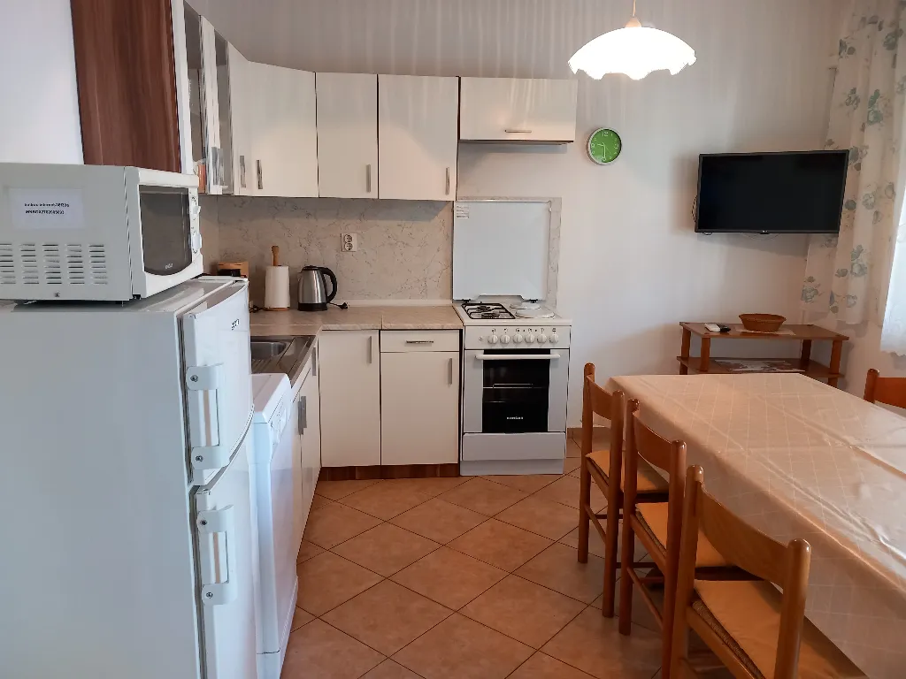 Apartment in Šilo for Up to 6 Guests
