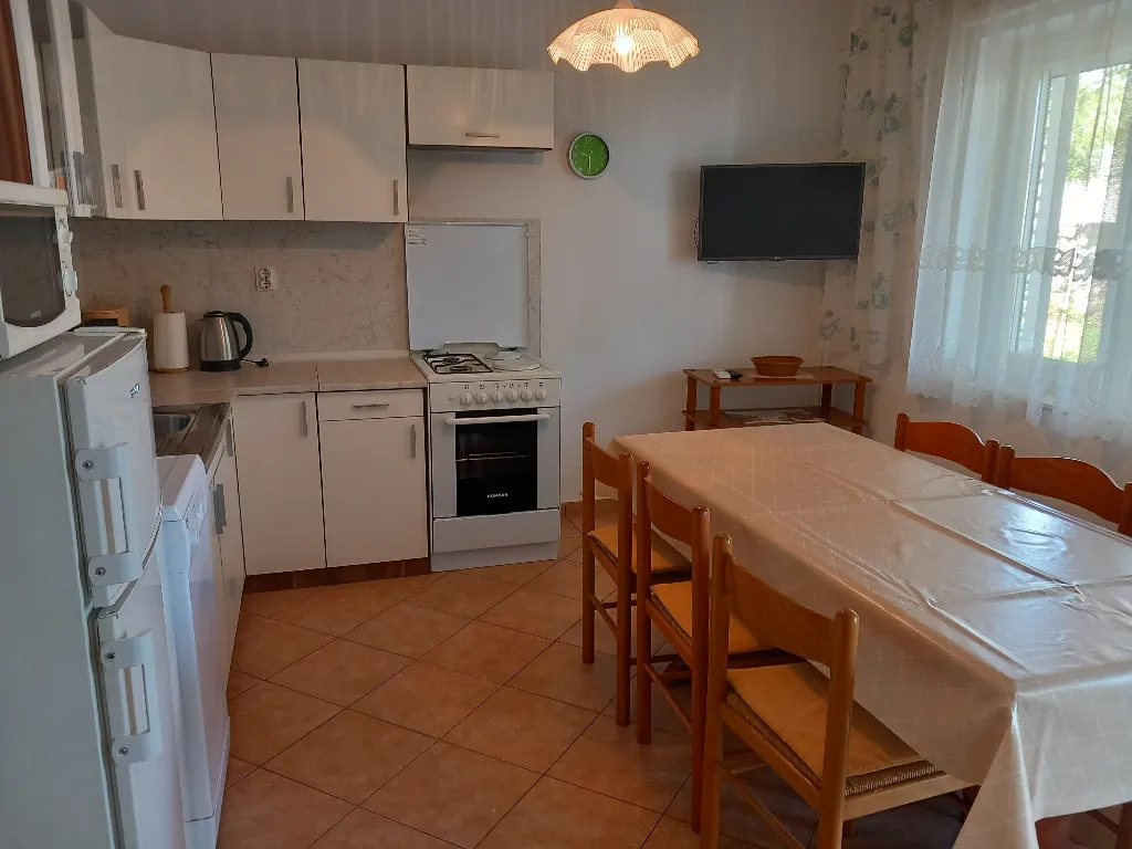 Apartment in Šilo for Up to 6 Guests