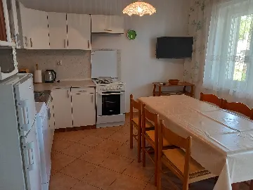 Apartment in Šilo for Up to 6 Guests