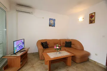 Two-Bedroom Apartment in Šilo (Island Krk)