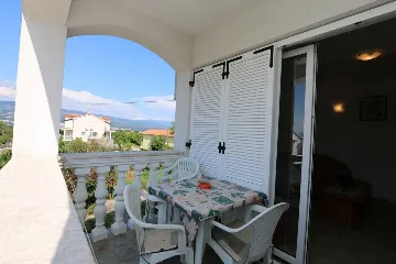 Two-Bedroom Apartment in Šilo for up to 6