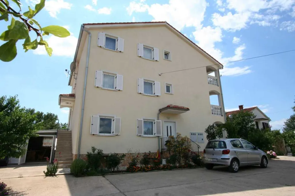 Two-Bedroom Apartment in Šilo for up to 6