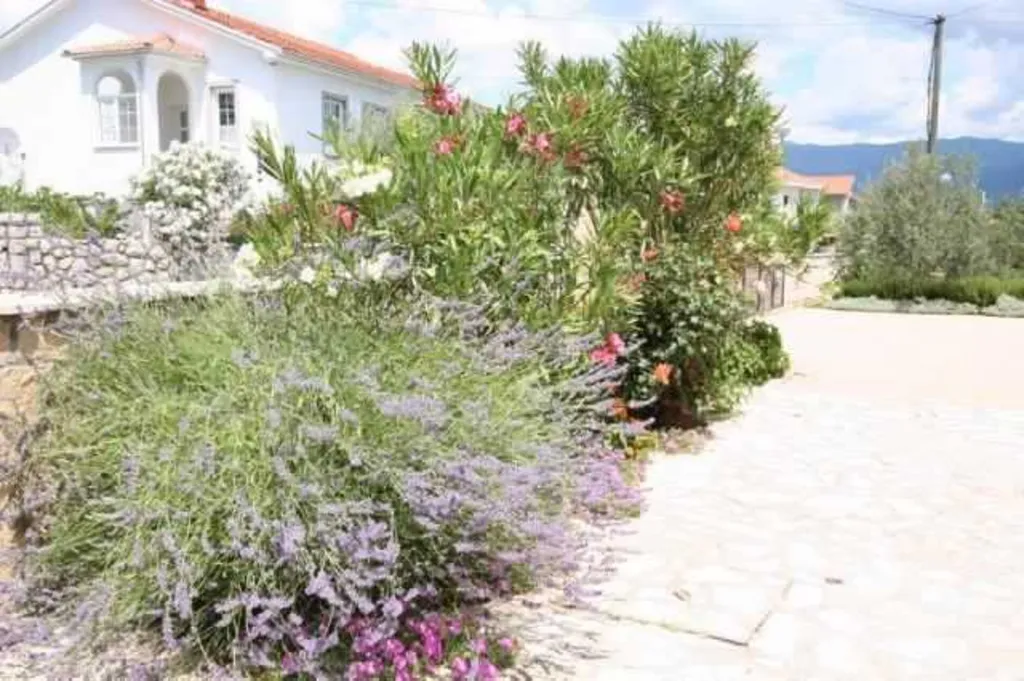 Two-Bedroom Apartment in Šilo for up to 6