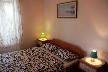 Apartment for 4 Guests in Šilo with Sea View