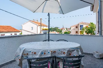 Two-Bedroom Apartment in Šilo for up to 5 Guests