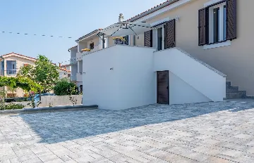 Two-Bedroom Apartment in Šilo for up to 5 Guests