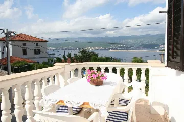 4-Bedroom Apartment in Šilo, Croatia (Up to 8)