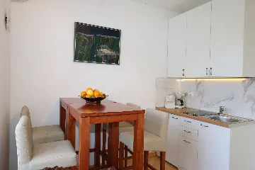 4-Bedroom Apartment in Šilo, Croatia (Up to 8)