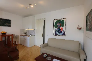 4-Bedroom Apartment in Šilo, Croatia (Up to 8)