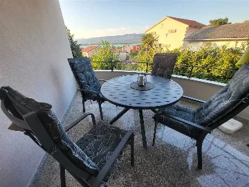 Apartment in Soline for Up to 4 Guests