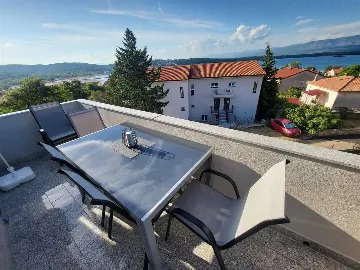 Two-Bedroom Apartment in Soline for 4 Guests