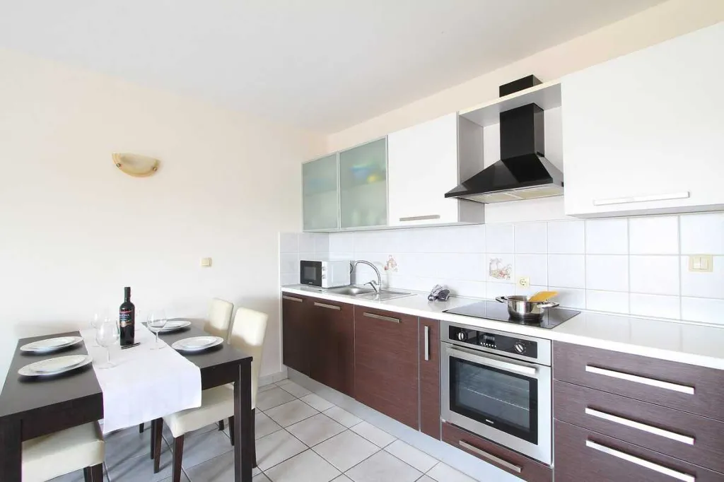 1-Bedroom Apartment in Soline for up to 4 Guests
