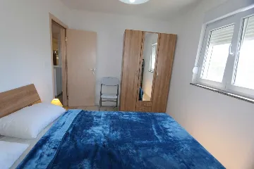 2-Bedroom Apartment in Šilo for Up to 6 Guests