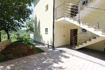 Apartment for 2 Guests in Šilo with Parking