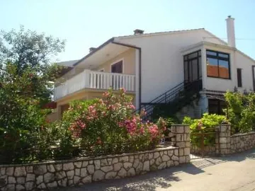 Šilo 2-Bedroom Apartment with Sea-View Balcony
