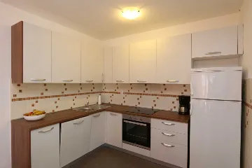 Šilo 2-Bedroom Apartment for Up to 5 Guests