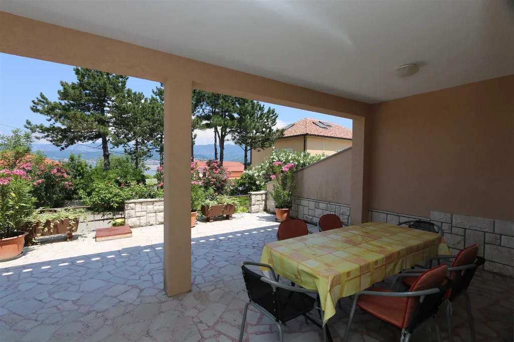 Šilo 2-Bedroom Apartment for Up to 5 Guests
