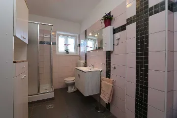 1-Bedroom Apartment in Šilo for Up to 3 Guests