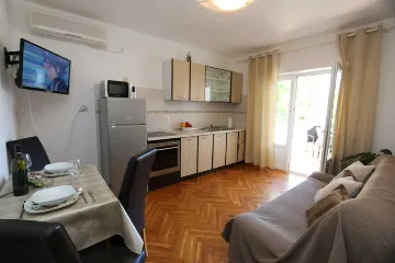 1-Bedroom Apartment in Šilo for Up to 3