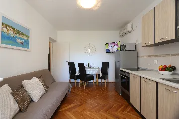 1-Bedroom Apartment in Šilo for Up to 3