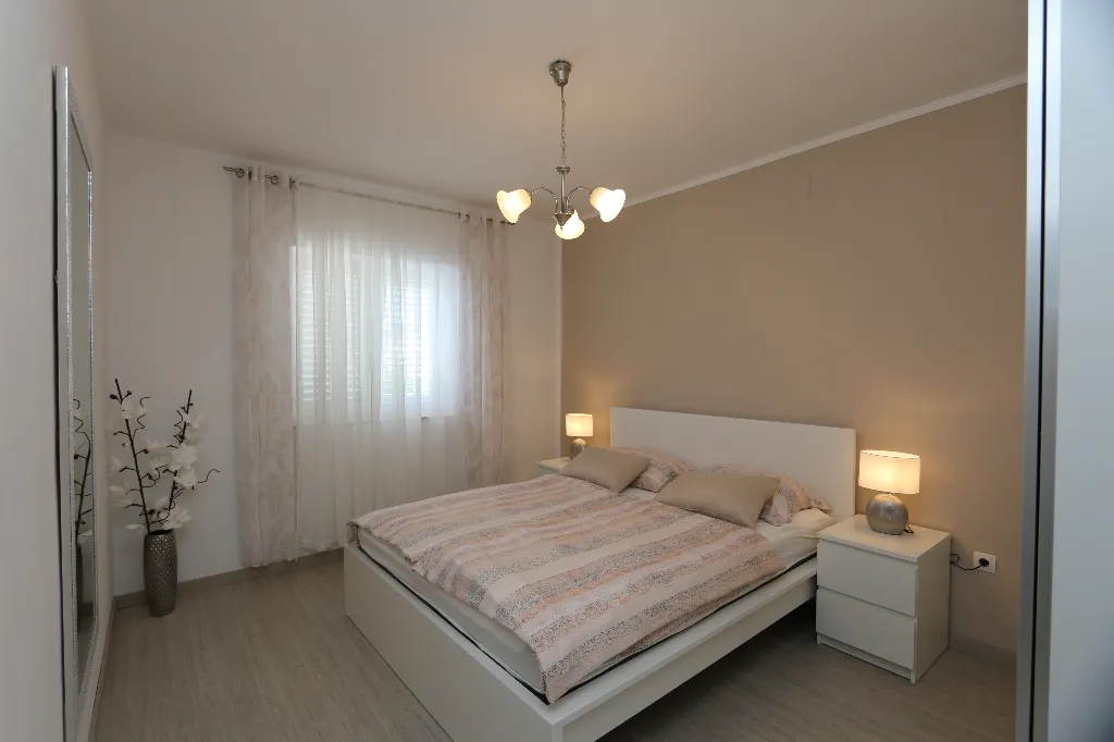 1-Bedroom Apartment in Šilo for Up to 3