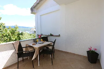 1-Bedroom Apartment in Šilo for Up to 3
