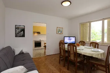 Šilo 3-Bedroom Apartment with Sea-View Terrace