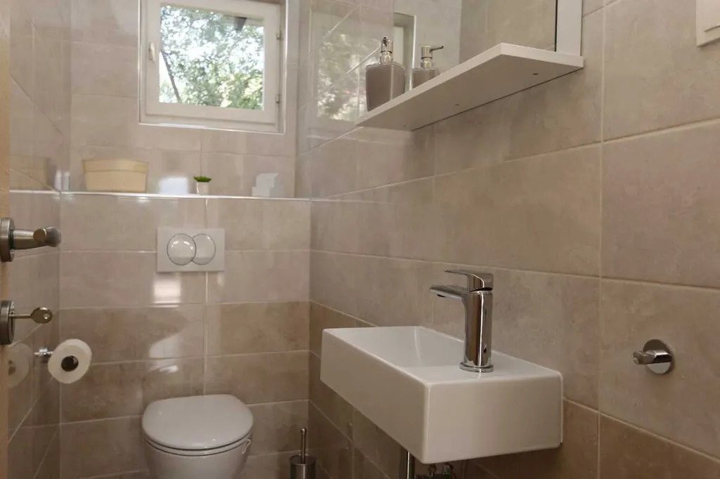Šilo 3-Bedroom Apartment with Sea-View Terrace