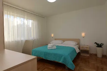 Apartment with Sea View in Šilo for Up to 7