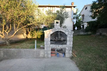 Apartment with Sea View in Šilo for Up to 7