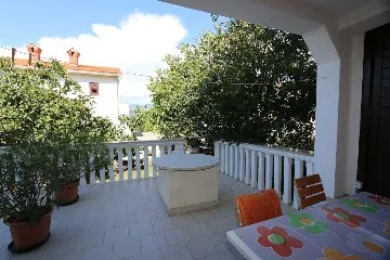 Apartment in Šilo for up to 3 Guests