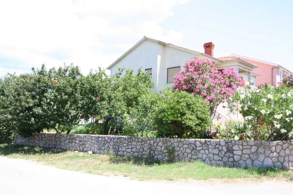 Apartment in Šilo for up to 3 Guests