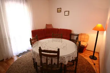 Two-Bedroom Apartment in Šilo for Up to 5 Guests
