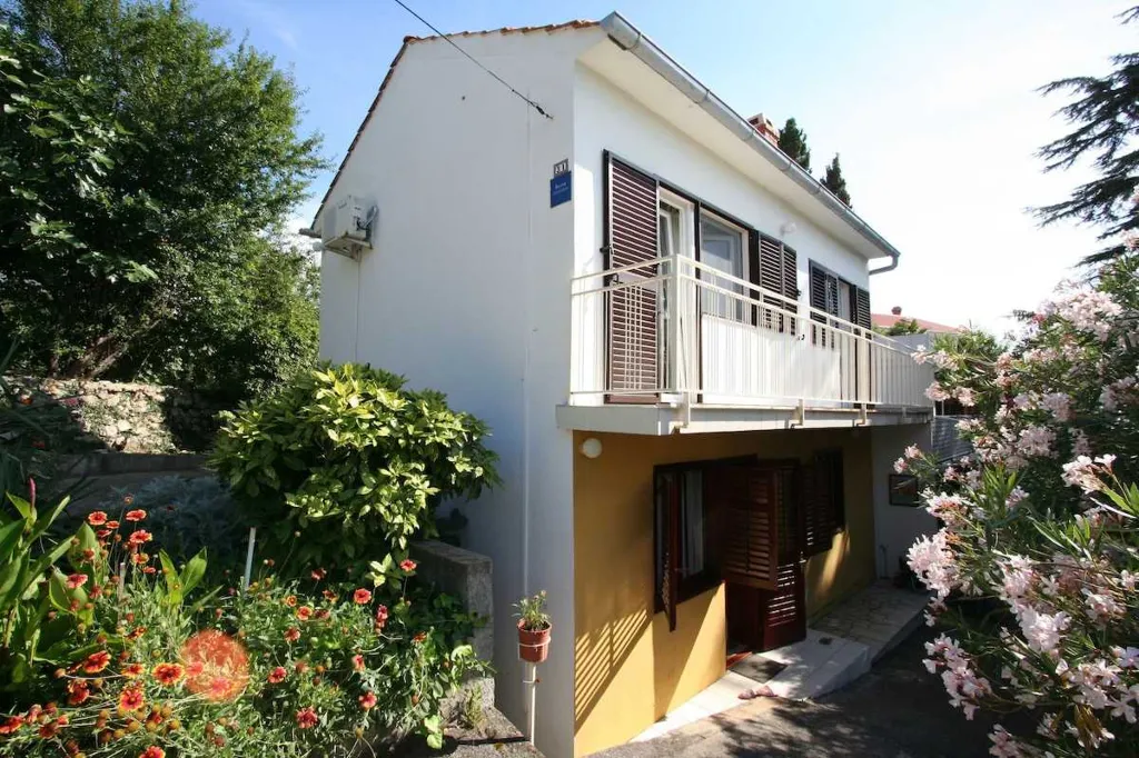Šilo 1-Bedroom Apartment for Up to 4 Guests