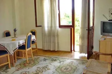 Šilo 1-Bedroom Apartment for Up to 4 Guests