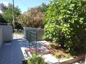 Šilo 1-Bedroom Apartment with Sea View & Terrace