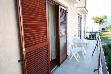 Šilo Apartment for 3 Guests with Balcony