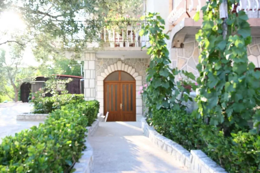 1-Bedroom Apartment in Šilo for Up to 3