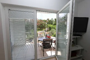 Šilo 2-Bedroom Apartment for up to 5 Guests