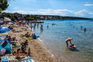 Šilo 2-Bedroom Apartment for up to 5 Guests