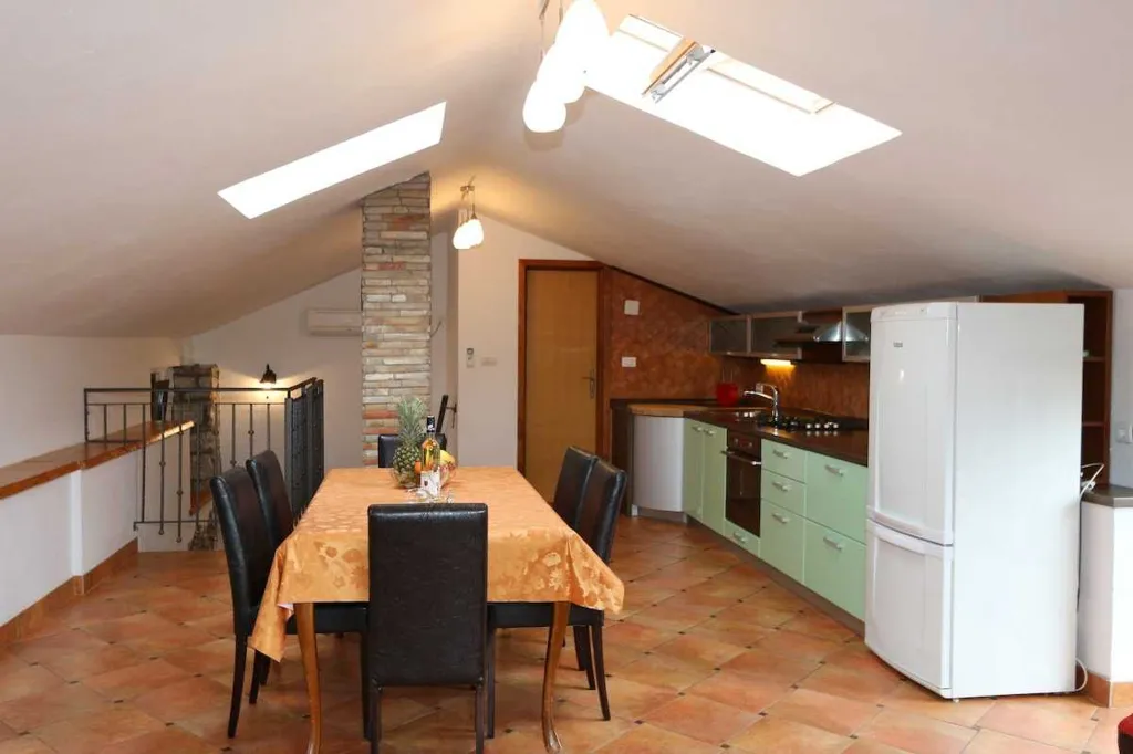 Šilo 3-Bedroom Apartment for Up to 7 Guests
