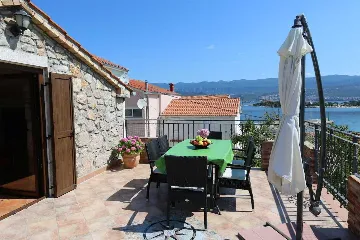 Šilo Apartment for 7 Guests with Full-Day Boat Tour