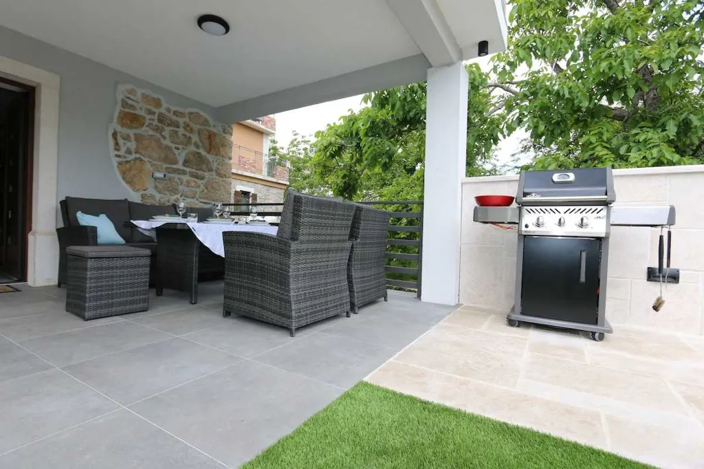 Family Apartment in Šilo for Up to 5 Guests
