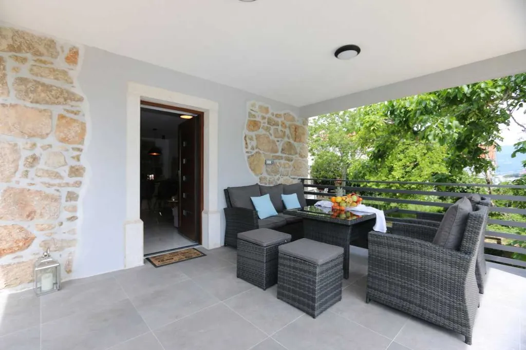 Family Apartment in Šilo for Up to 5 Guests