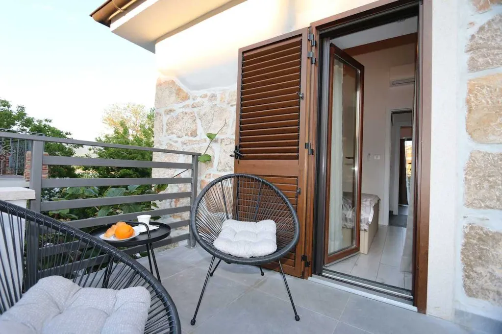 Family Apartment in Šilo for Up to 5 Guests