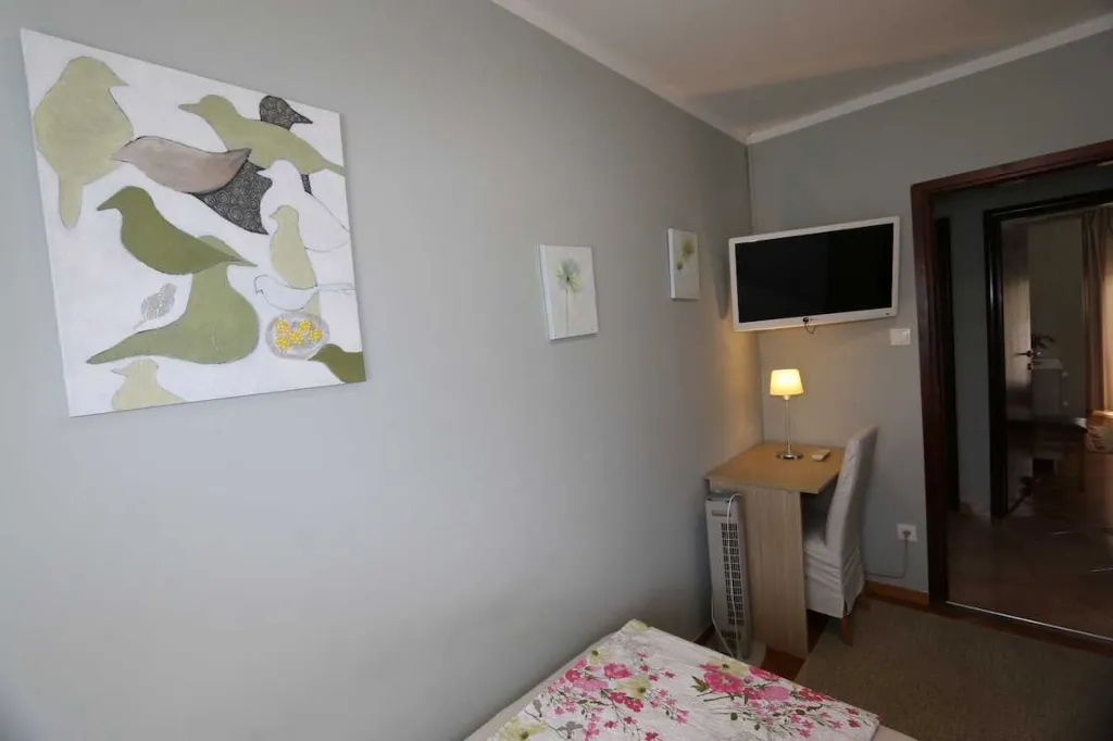 Apartment in Šilo for 7 Guests with Fishing Trip