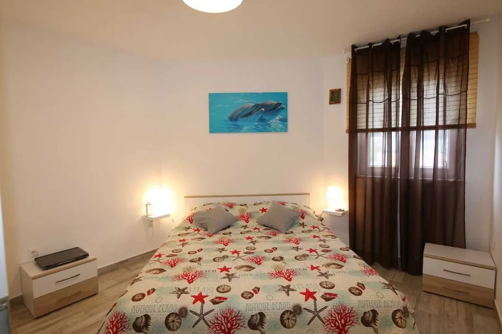 2-Bedroom Apartment in Šilo for 4 Guests