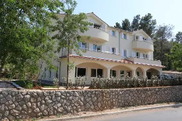 Two-Bedroom Apartment in Šilo for Families